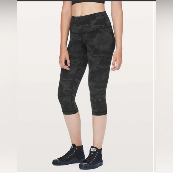 Lululemon Wunder Under Hi-Rise 1/2 Tight 17” - Picture 2 of 5